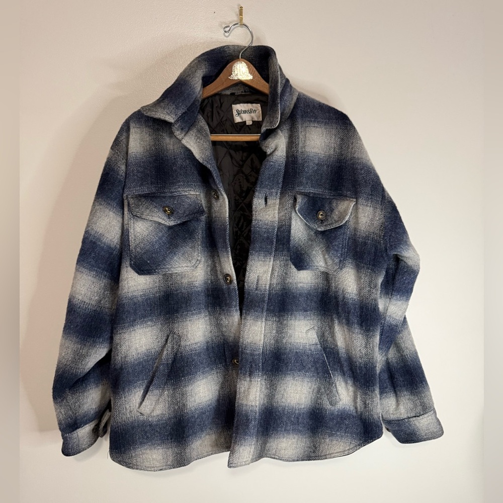 St. John’s Bay Blue and White Plaid button up flannel Jacket in size large